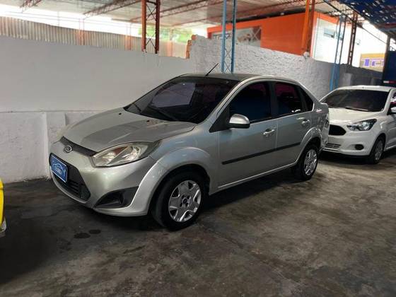 FORD FIESTA 1.6 ROCAM SE 8V FLEX 4P MANUAL